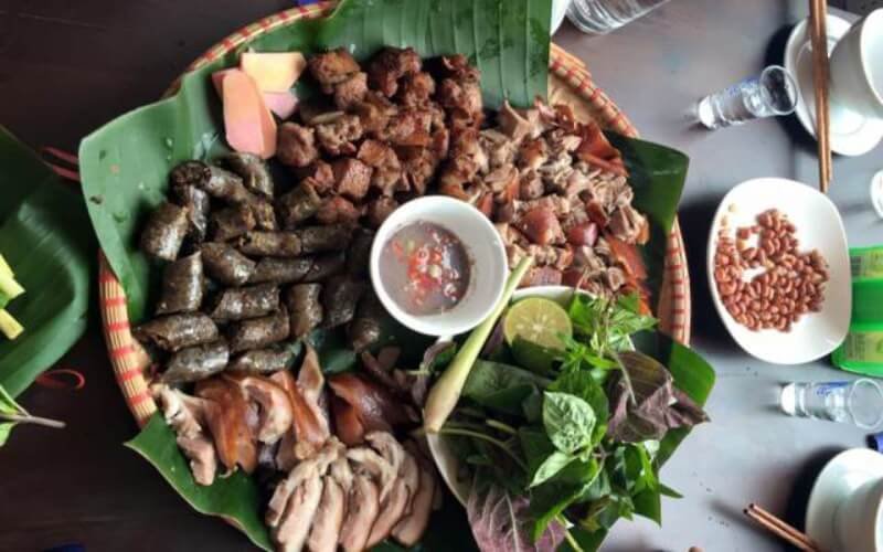 Giấc mơ ăn thịt chó có thể là vận may hoặc điềm dữ