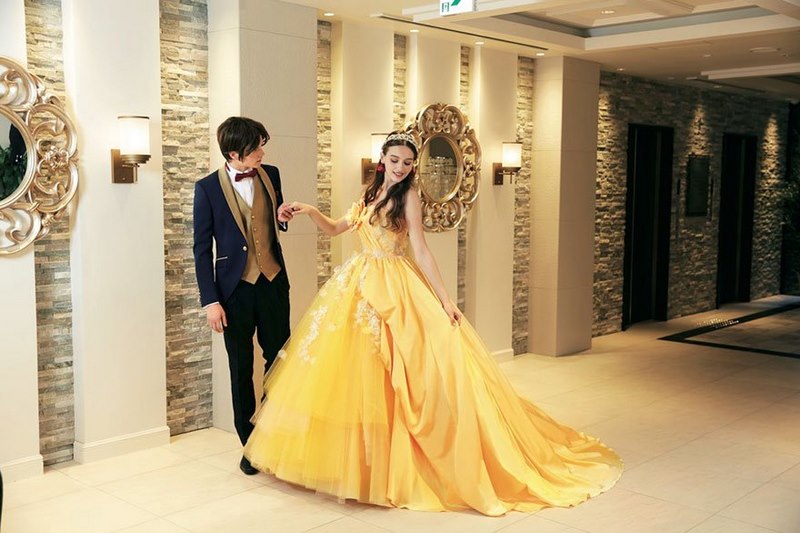 Bạn có từng mộng thấy công chúa mắc một bộ váy bằng vàng không?